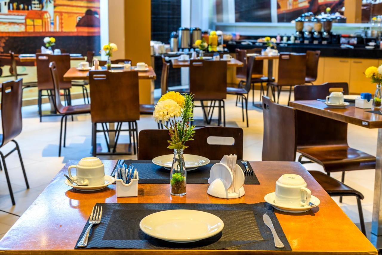 Ibis Budget Belém Batista Campos Esterno foto